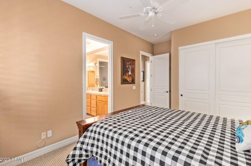 22843 54th St, Phoenix AZ  85054-7199 exterior