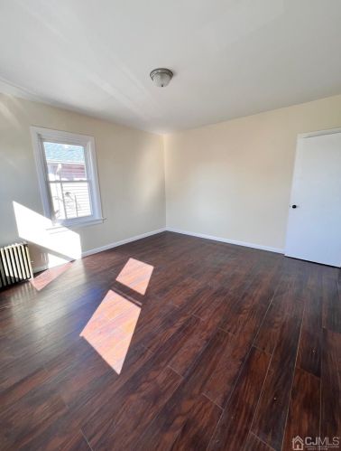 76 Sharot St, Carteret NJ  07008-2909 exterior