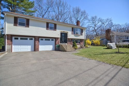 50 Chandler Rd, Burlington, MA 01803-1837