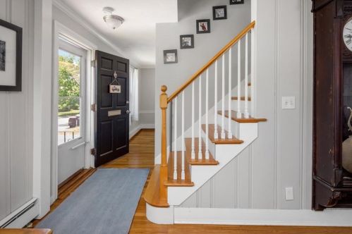 55 Danbury Rd, Weymouth, MA 02190-2907