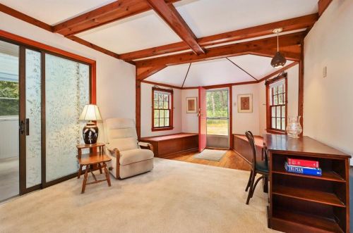 46 Bow Rd, Eastham MA 02642-1877 exterior