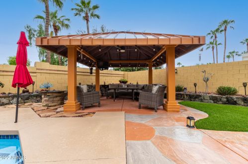 16202 33 Pl, Phoenix AZ 85032-3110 exterior