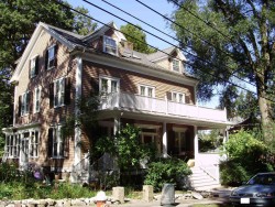 39 Hawthorne Ave, Newton, MA 02466-2805