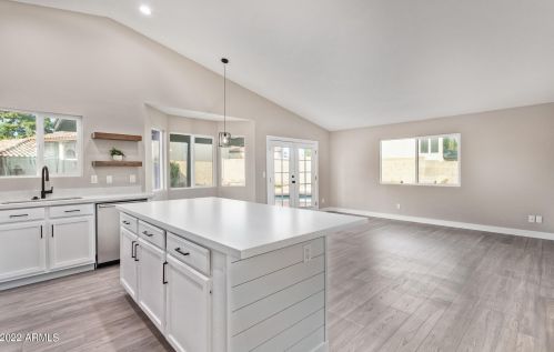 19605 36 Pl, Phoenix AZ 85050-8387 exterior