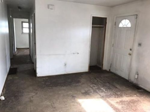 51 Hodges Ave, Taunton MA  02780-3031 exterior