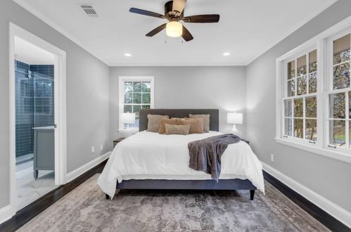 2022 Deren Way, Atlanta GA  30345-3710 exterior