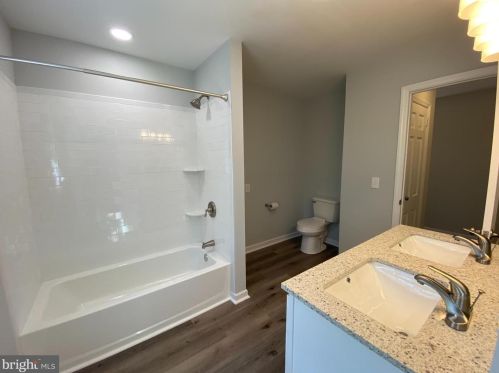 28078 Gaunts Bridge Rd, Columbus NJ  08022-1812 exterior