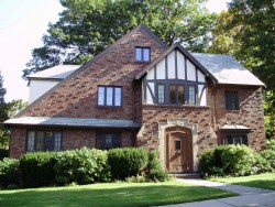 56 Mandalay Rd, Newton, MA 02459-1336