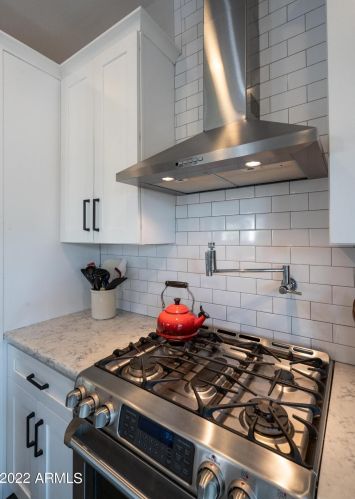 1815 11 Ave, Phoenix AZ 85021-4415 exterior