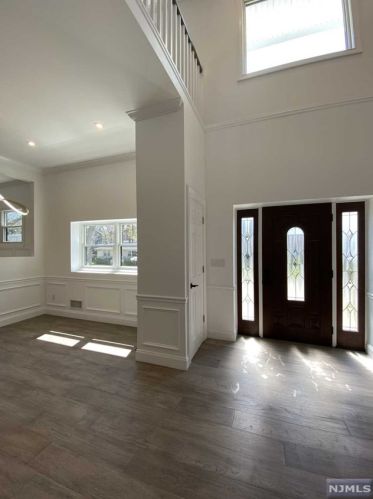 73 Merritt Ave, Cresskill NJ  07626-2419 exterior