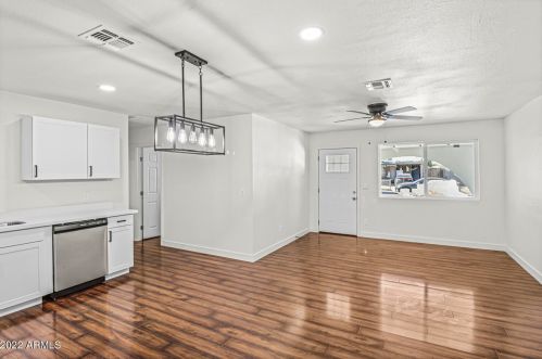 8219 25 St, Phoenix AZ 85042-7019 exterior