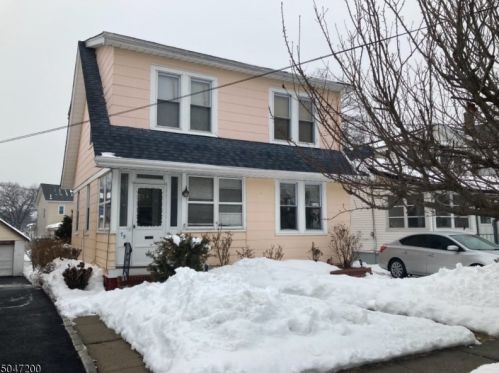 75 Perry St, Belleville, NJ 07109-2057