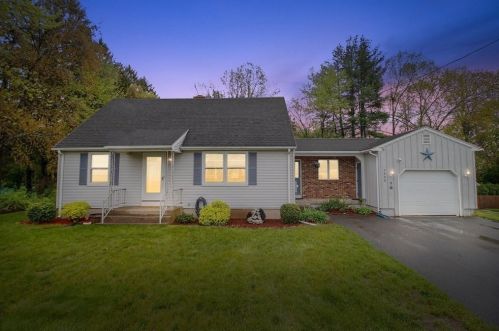 1303 Suffield St, Agawam, MA 01001-3801