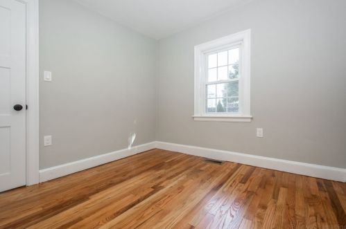 214 Riverside Dr, Dedham MA  02026-6932 exterior