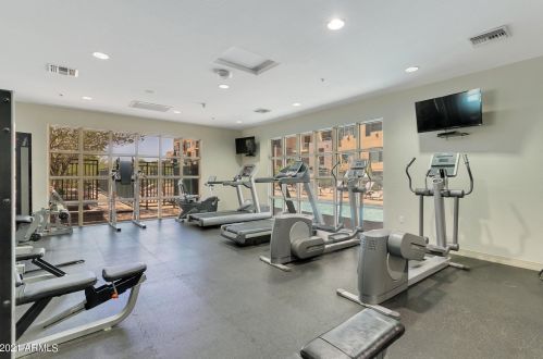 16 Encanto Blvd, Phoenix AZ 85003-1101 exterior