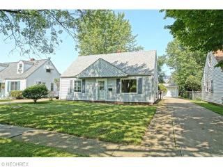 372 232nd St, Cleveland, OH 44123-1541