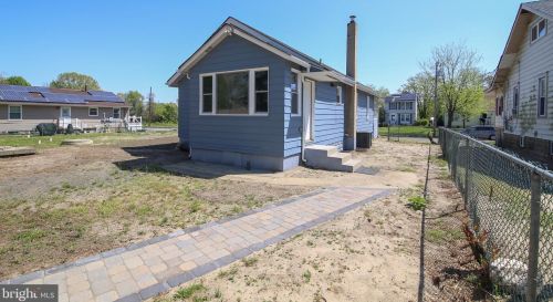 126 Billings Ave, West Deptford NJ  08066-2223 exterior