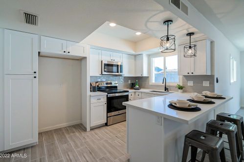 13026 29 Pl, Phoenix AZ 85016-5814 exterior