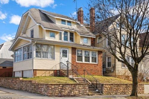 34 Hornblower Ave, Belleville, NJ 07109-2518