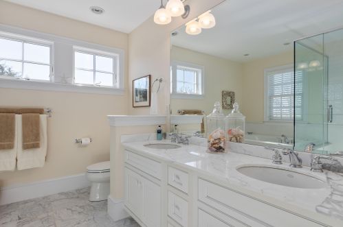 230 Skyline Dr, Chatham MA 02633-1720 exterior