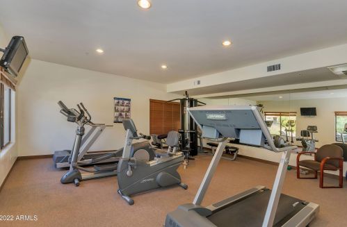 21320 56th St, Phoenix AZ 85054-5401 exterior