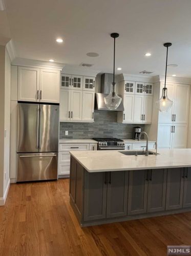 70 Park Ave, Cresskill NJ  07626-1519 exterior