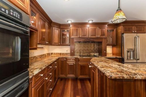 8 Old Mill Rd, Norfolk, MA 02056-1436