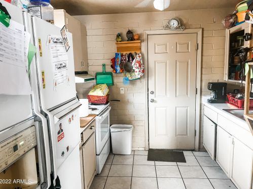 11232 18 Dr, Phoenix AZ 85007-2431 exterior