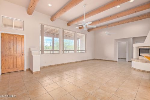 44811 12 St, Phoenix AZ 85086-8480 exterior