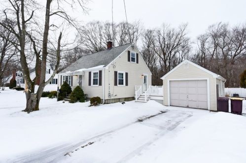 150 Donnellan Cir, Weymouth MA  02191-1763 exterior