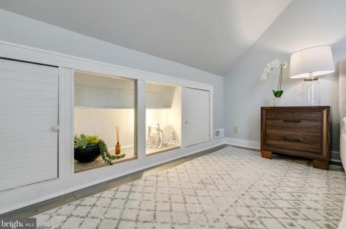 301 Lincoln Ave, West Deptford NJ  08066-1132 exterior