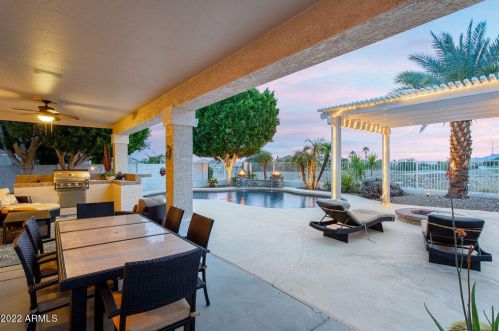 151 Briarwood Ter, Phoenix AZ 85048-0151 exterior