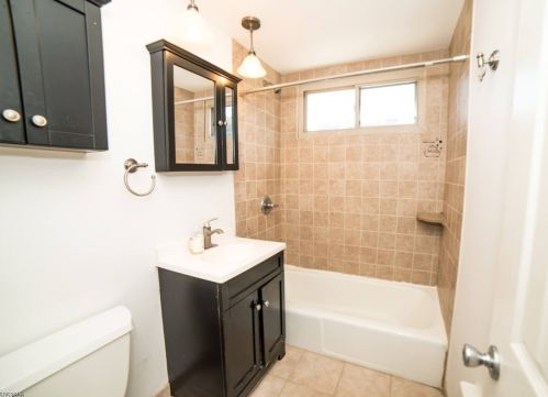 828 Main St, Belleville NJ  07109-3459 exterior