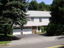 728 Dedham St, Newton, MA 02459-2937