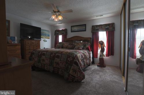 155 Lakebridge Dr, West Deptford NJ 08096-6717 exterior