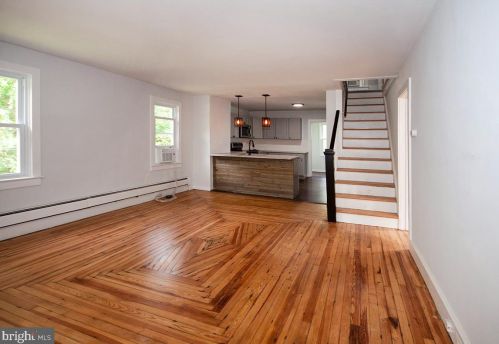 156 Turkey Hill Rd, West Deptford NJ  08093-2312 exterior