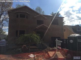 37 Glenwood Dr, Bergenfield NJ  07621-3341 exterior