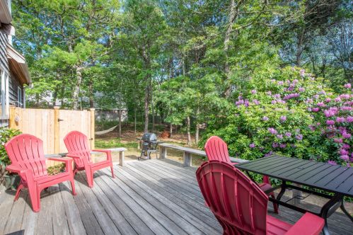 40 Fairview Ave, Eastham MA  02642-2239 exterior