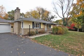 278 Cooke Rd, Columbus OH  43214-1178 exterior