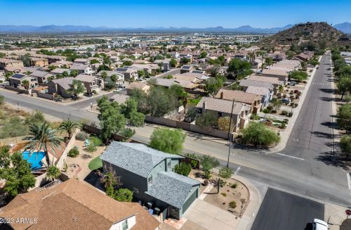 1944 Behrend Dr, Phoenix AZ 85027-3834 exterior