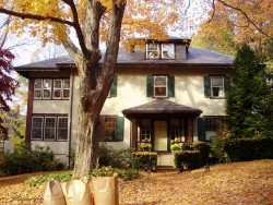 35 Marshall St, Newton, MA 02459-1655