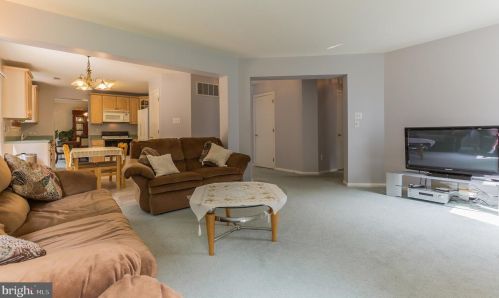 103 Ladds Ln, West Deptford NJ 08093-2319 exterior