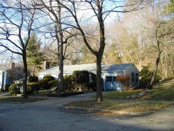 421 Waban Ave, Newton, MA 02468-1334