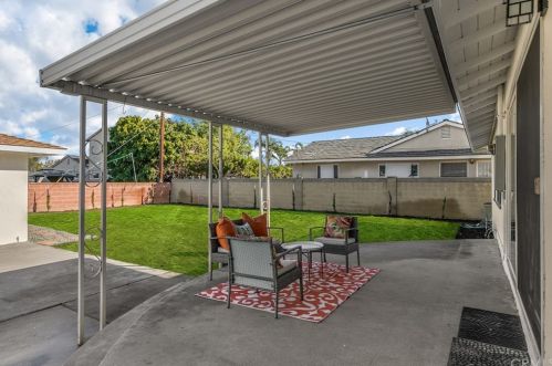 1431 Chalet Ave, Anaheim CA  92802-2146 exterior