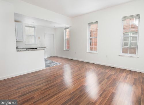 614 6th St, Philadelphia, PA 19147-2129