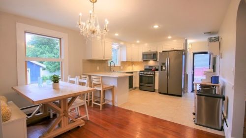 110 Farwell St, Newton MA 02460-1051 exterior