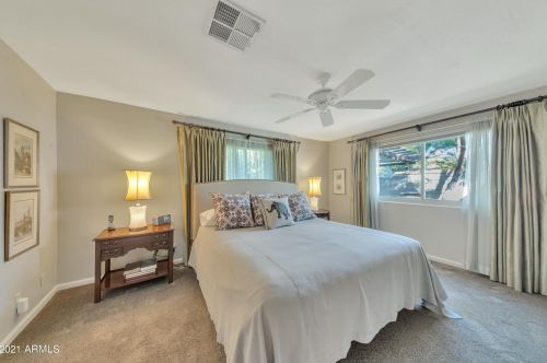 2542 42nd St, Phoenix AZ 85032-4729 exterior