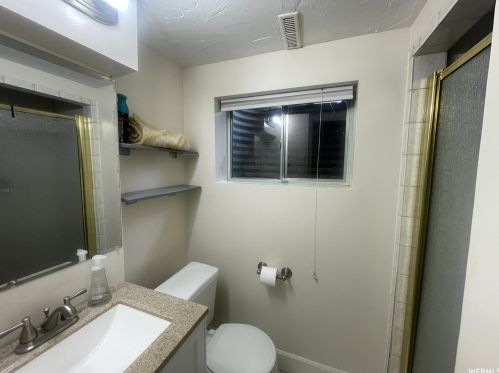 2193 Gyrfalcon Dr, Sandy UT 84092-4049 exterior