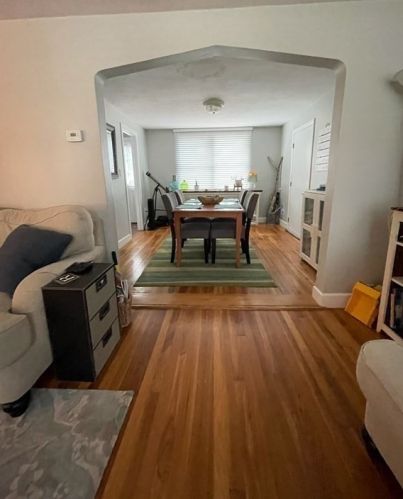 27 Carol Rd, Needham MA  02492-1107 exterior