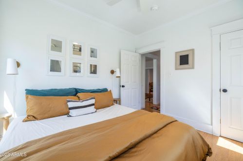 905 Coronado Rd, Phoenix AZ 85008-3931 exterior